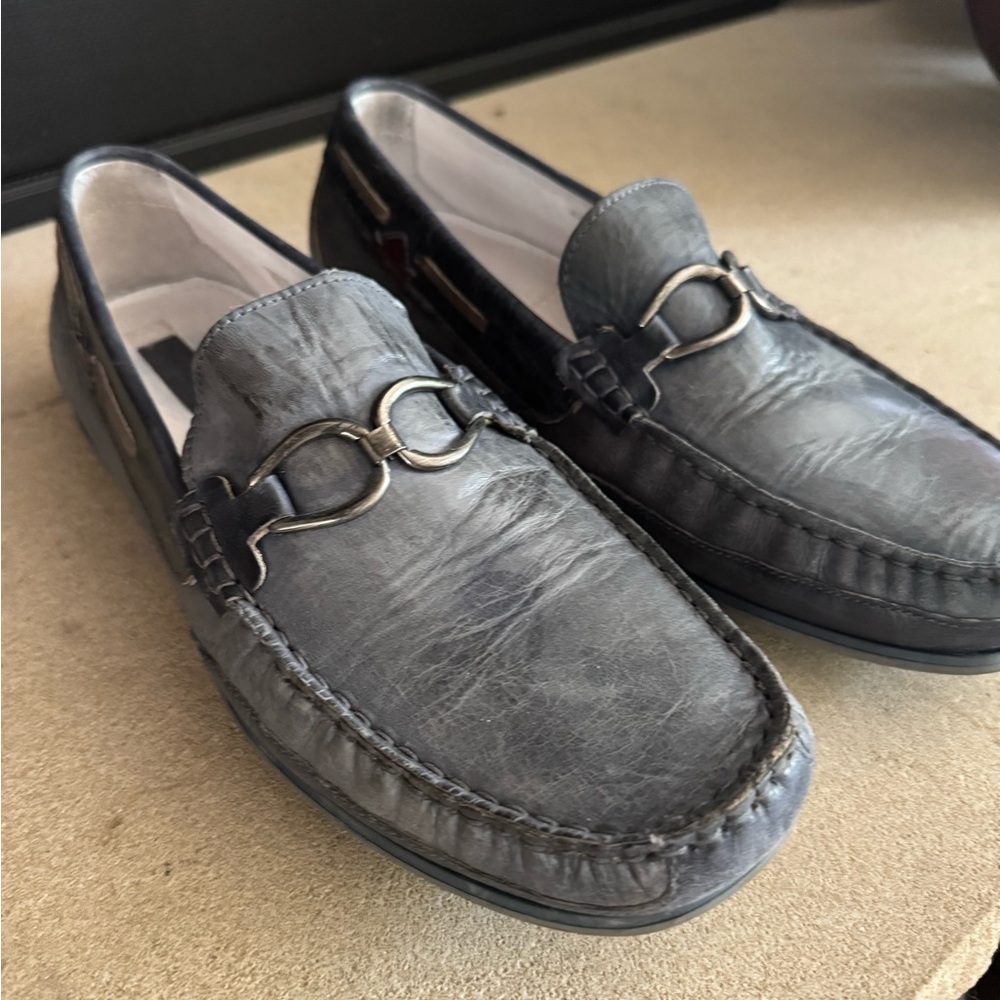 Bacco Bucci Grey and Blue Leather Drivers, size 9, gently used.